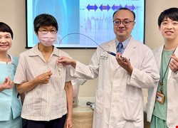 國人四成胃食道逆流 每晚躺下溢刺酸火燒心 四旬男痛不欲生 埋線24小時動態監測 精準發現問題 六旬長者上腹部悶痛 以為赤酸跑遍醫院檢查 埋線96小時無線監測 發現問題不在腸胃